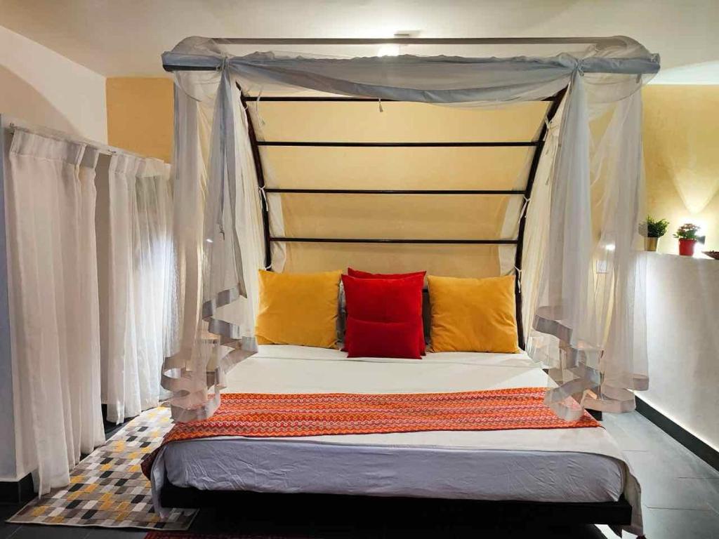 Le Calao – Chambre Lit King-Size avec Baignoire Spa